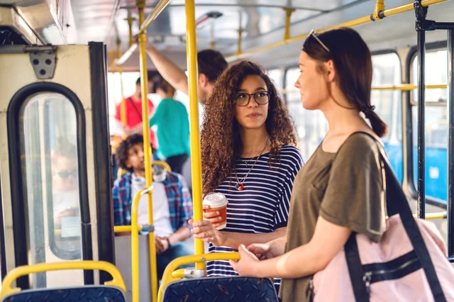 O vale transporte é um dos benefícios corporativos obrigados por lei