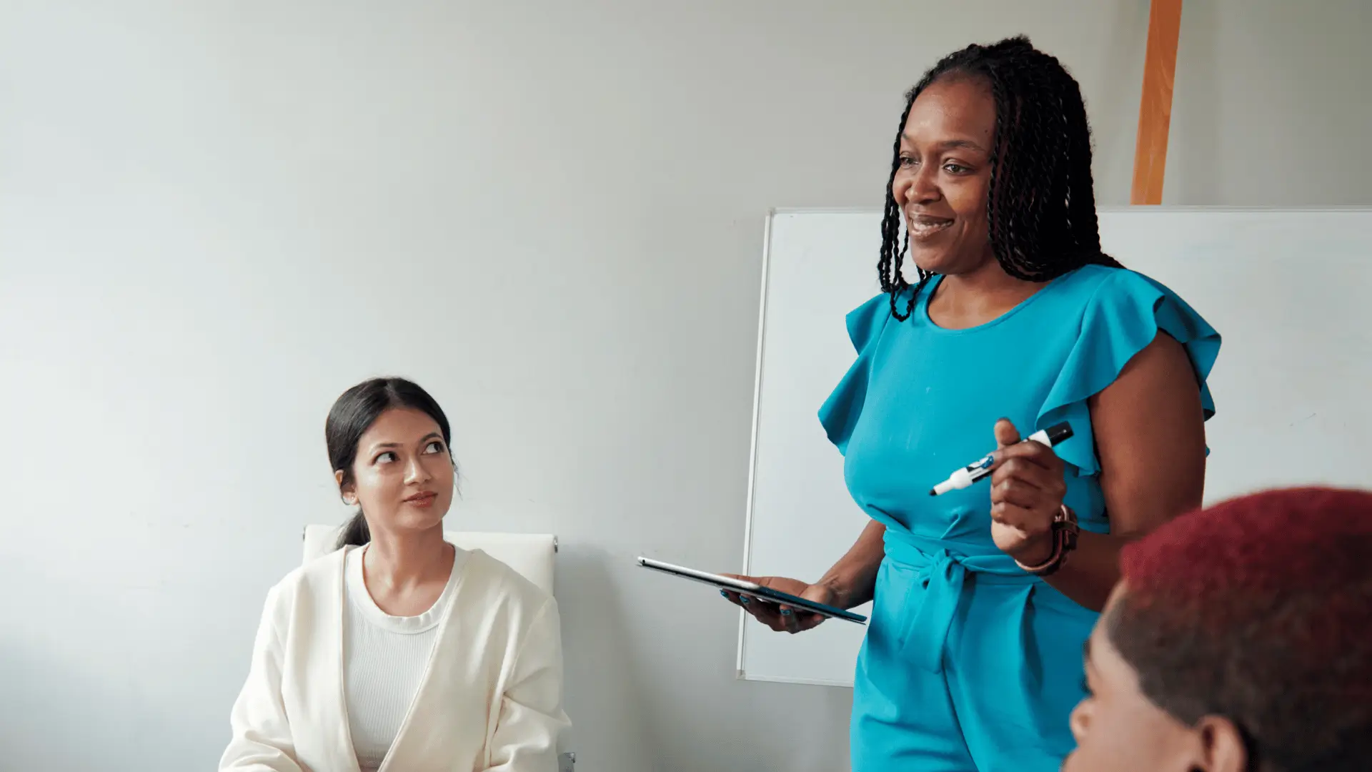 Como lideranças que cuidam de gente ajudam a construir empresas mais fortes, engajadas e felizes